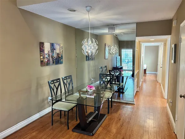 $1,850 | 1962 Augusta Drive, Houston, TX 77057