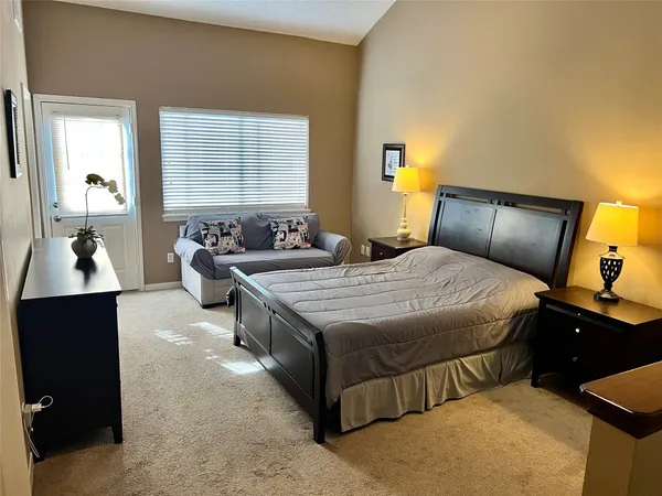 $1,850 | 1962 Augusta Drive, Houston, TX 77057