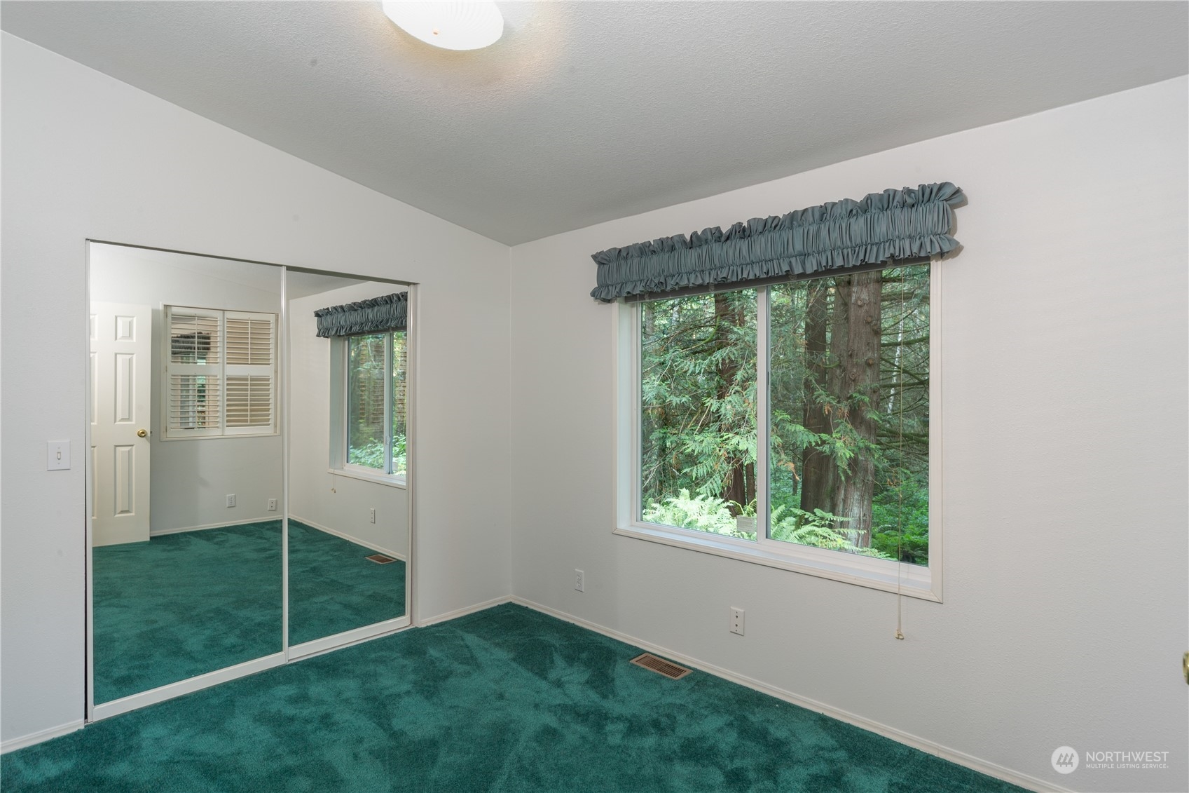 26480 Port Gamble Road Northeast Kingston, WA 98346 - Photo 18 of 31 Gallery Image 18