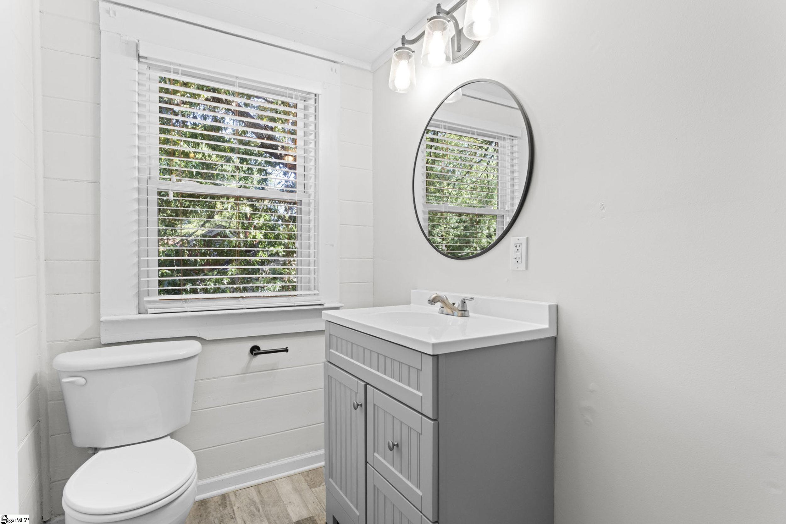 109 Ackley Road Greenville, SC 29607 - Photo 23 of 35