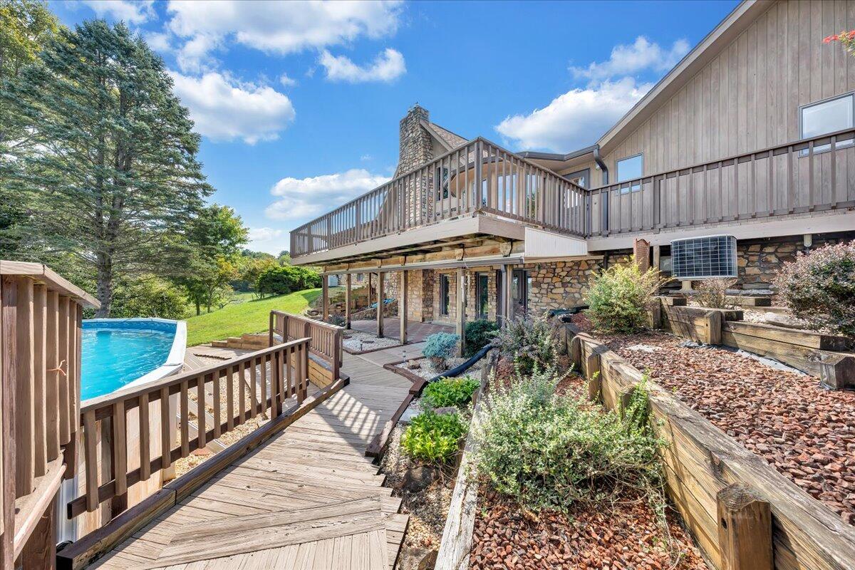 2964 Country Club Road Troutville, VA 24175 - Photo 51 of 121 051-MIB09138