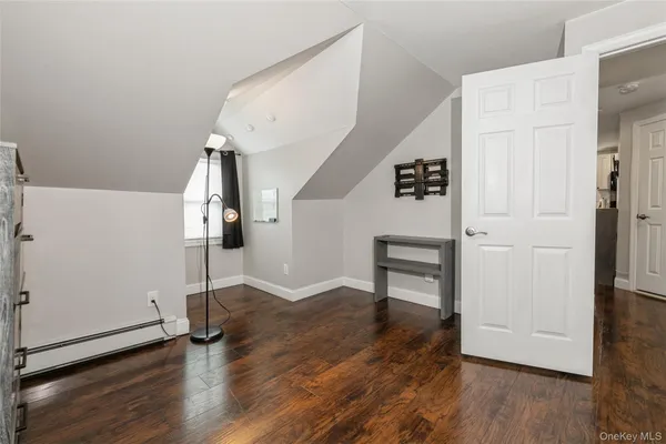 $2,400 | 39 Bay Shore Avenue, Bay Shore, NY 11706