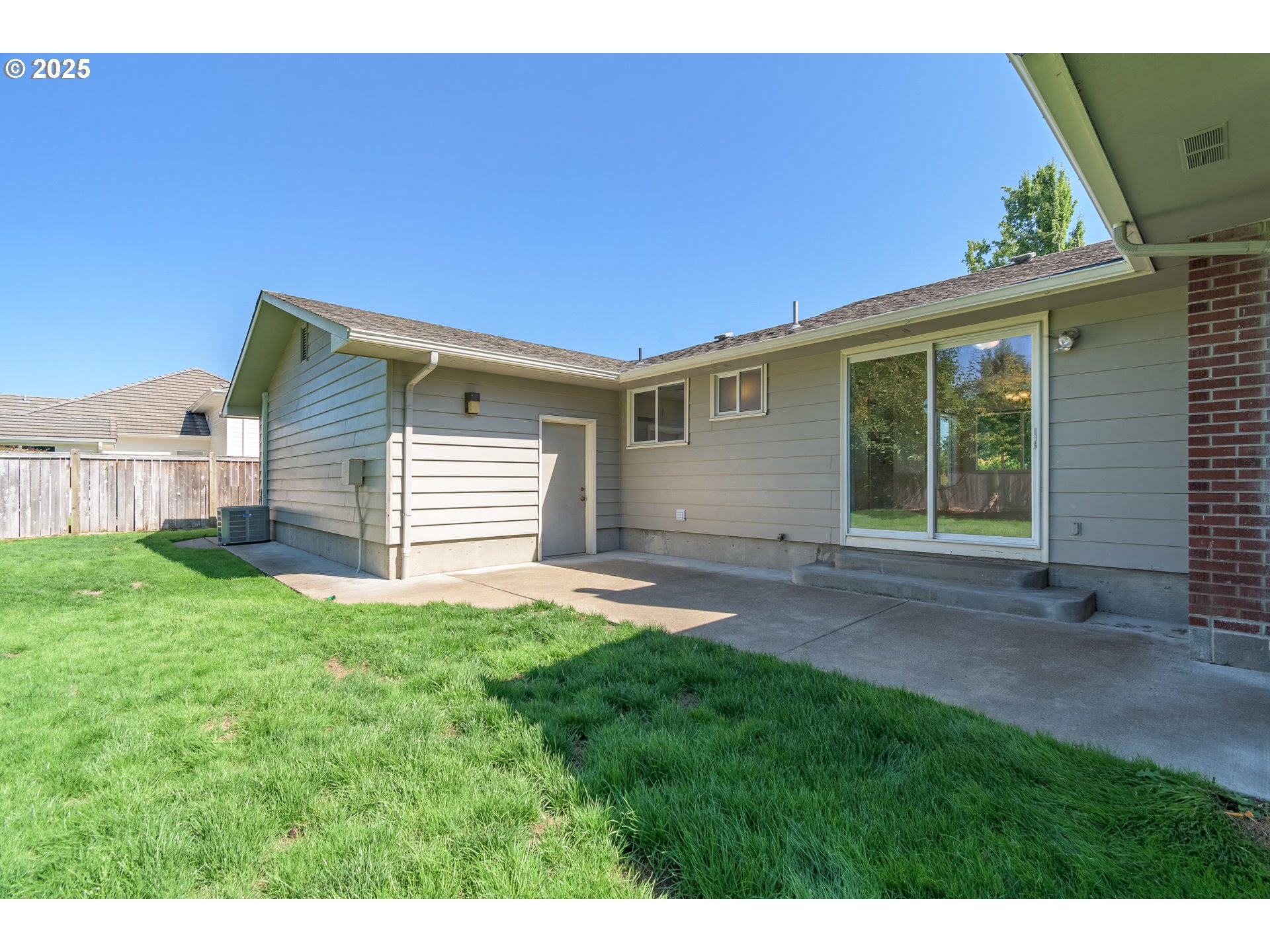 708 Blackstone Street Springfield, OR 97477 - Photo 32 of 45 a view of a house with a backyard