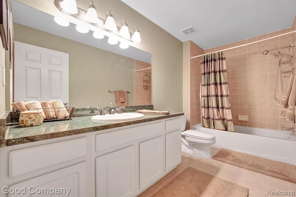 698 West Bluff Court Rochester Hills, MI 48307 - Photo 27 of 52