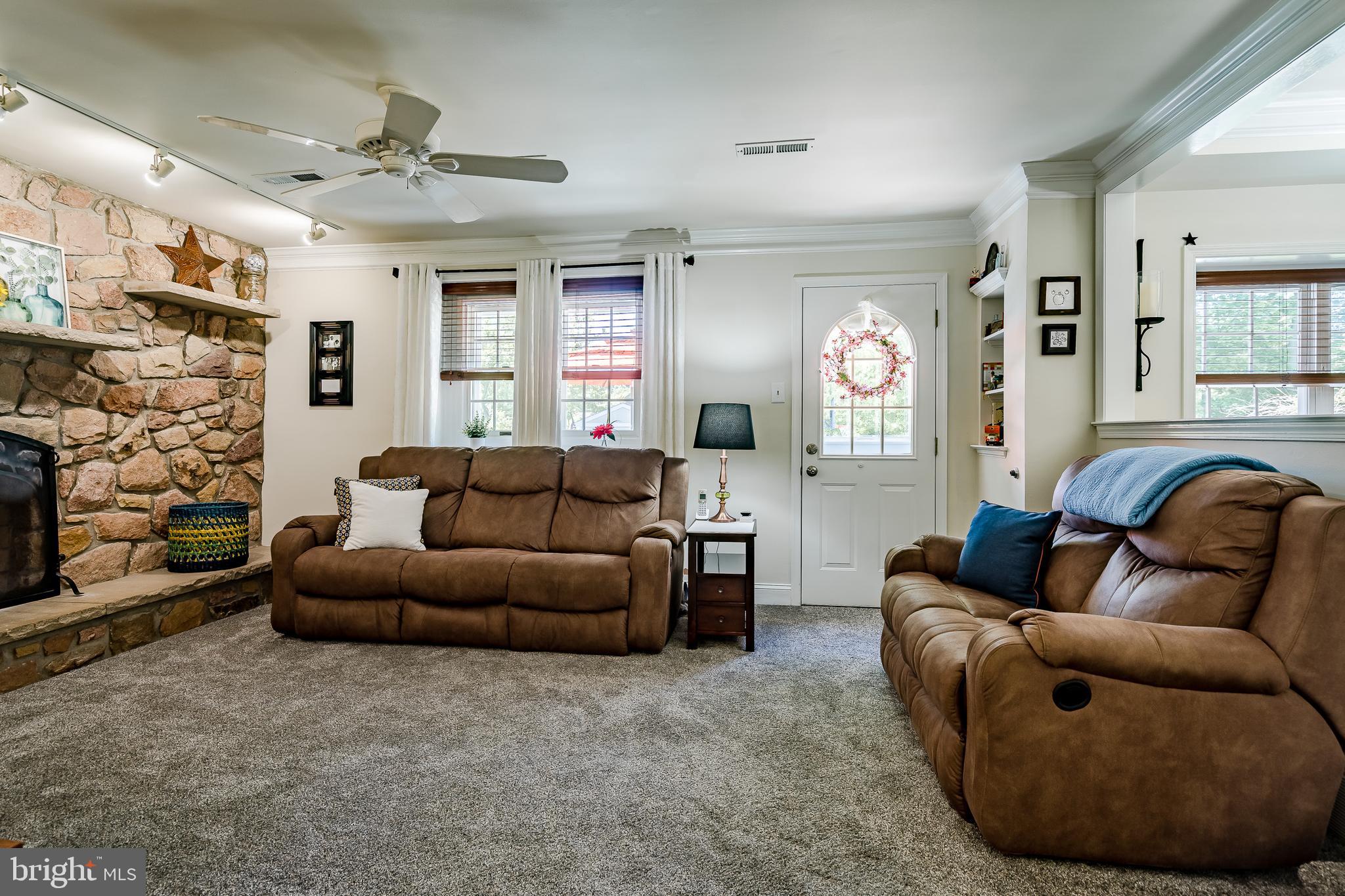 284 Magnolia Road Warminster, PA 18974 - Photo 19 of 53 Newer carpets