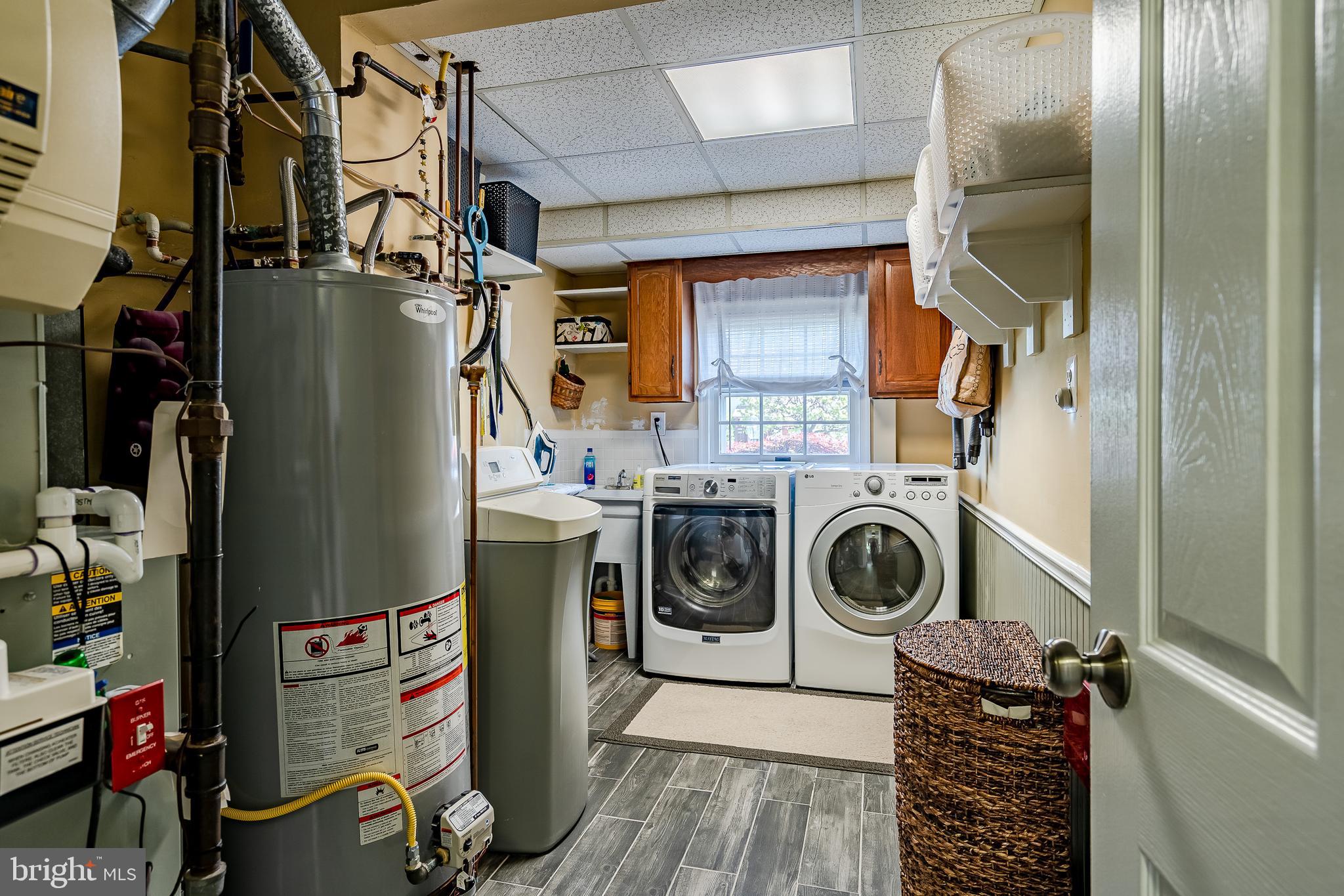 284 Magnolia Road Warminster, PA 18974 - Photo 24 of 53 Convenient laundry room