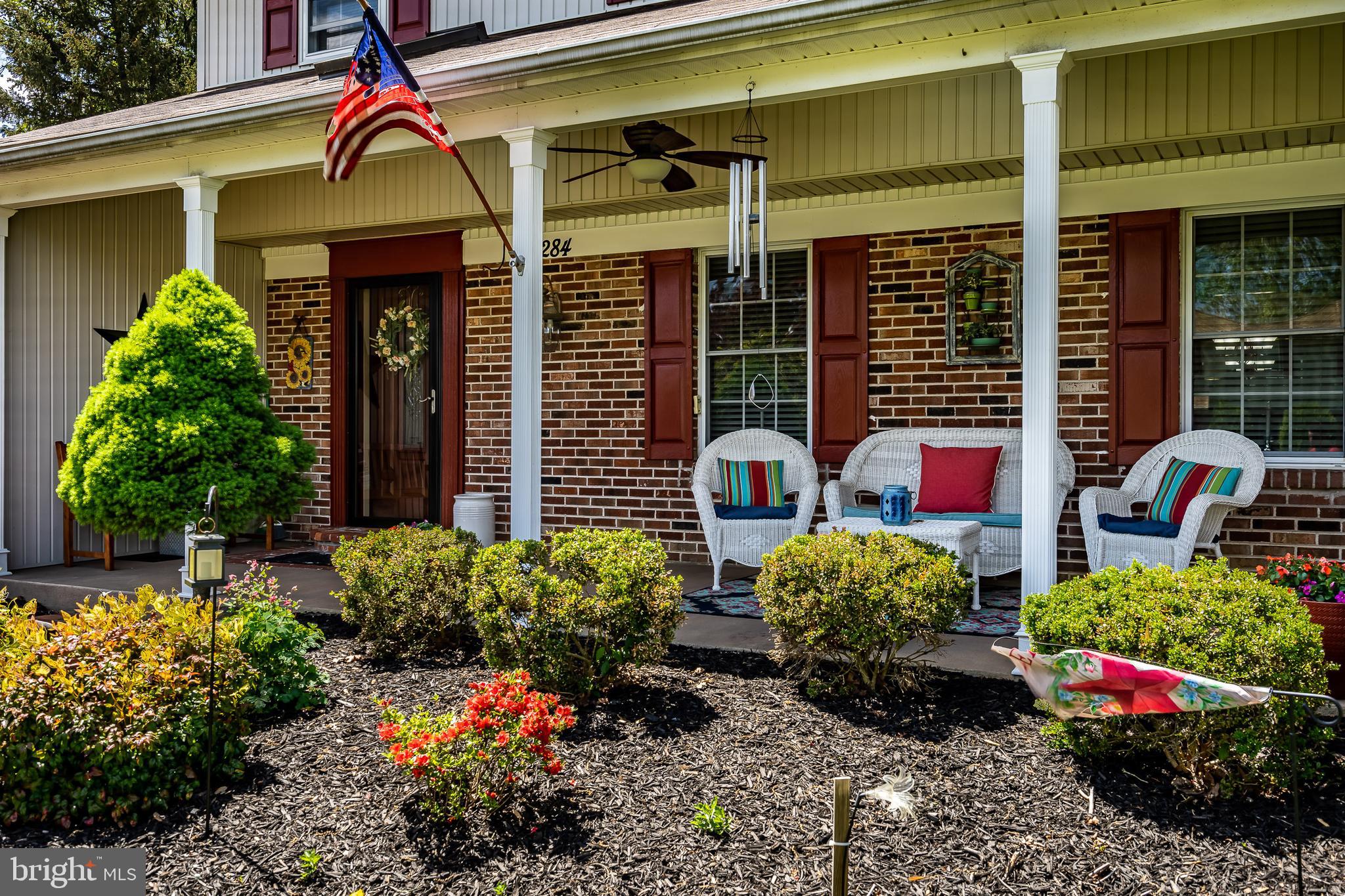 284 Magnolia Road Warminster, PA 18974 - Photo 4 of 53 Brick front