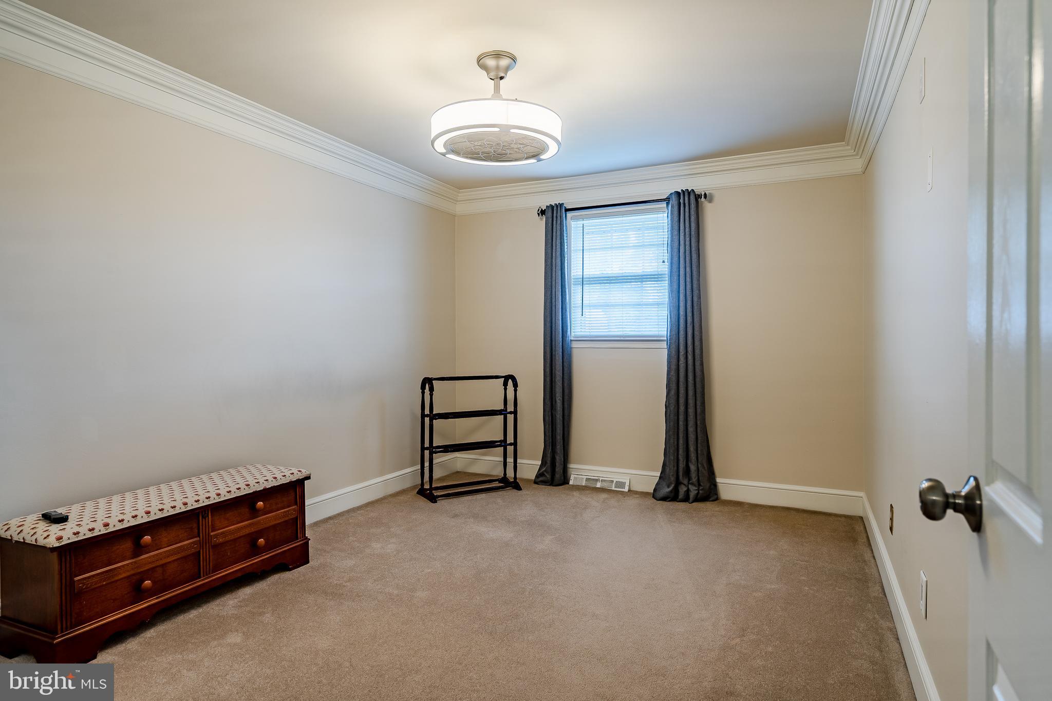 284 Magnolia Road Warminster, PA 18974 - Photo 41 of 53 2nd bedroom