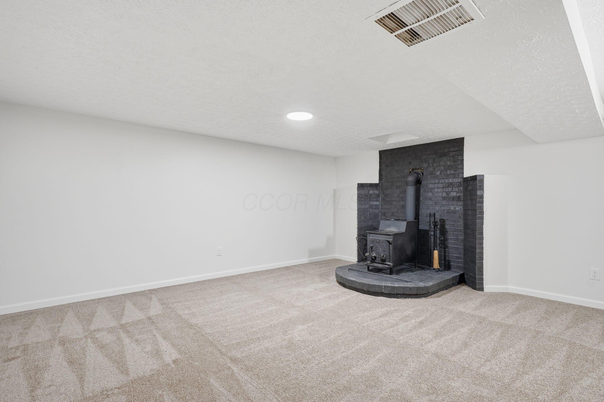 5103 Fairlane Road Columbus, OH 43207 - Photo 33 of 58 45-web-or-mls-5103-fairlane-rd