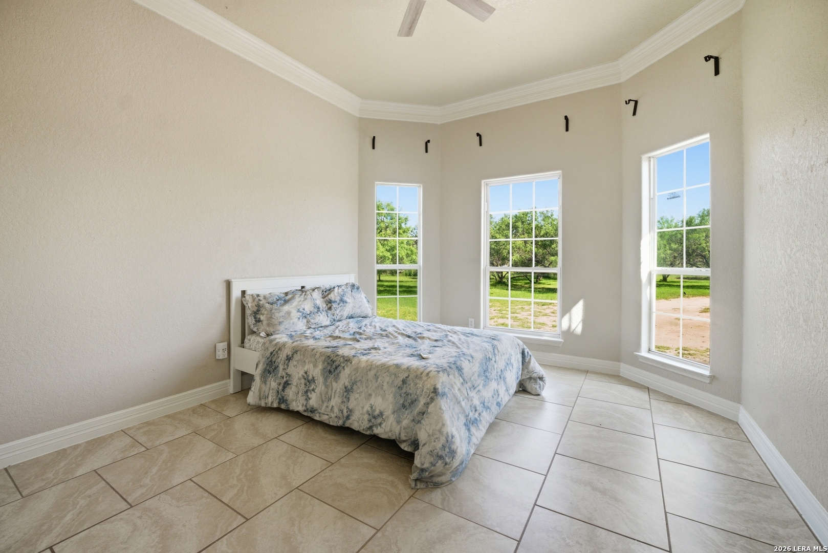 95 Molly Drive Lytle, TX 78052 - Photo 10 of 26