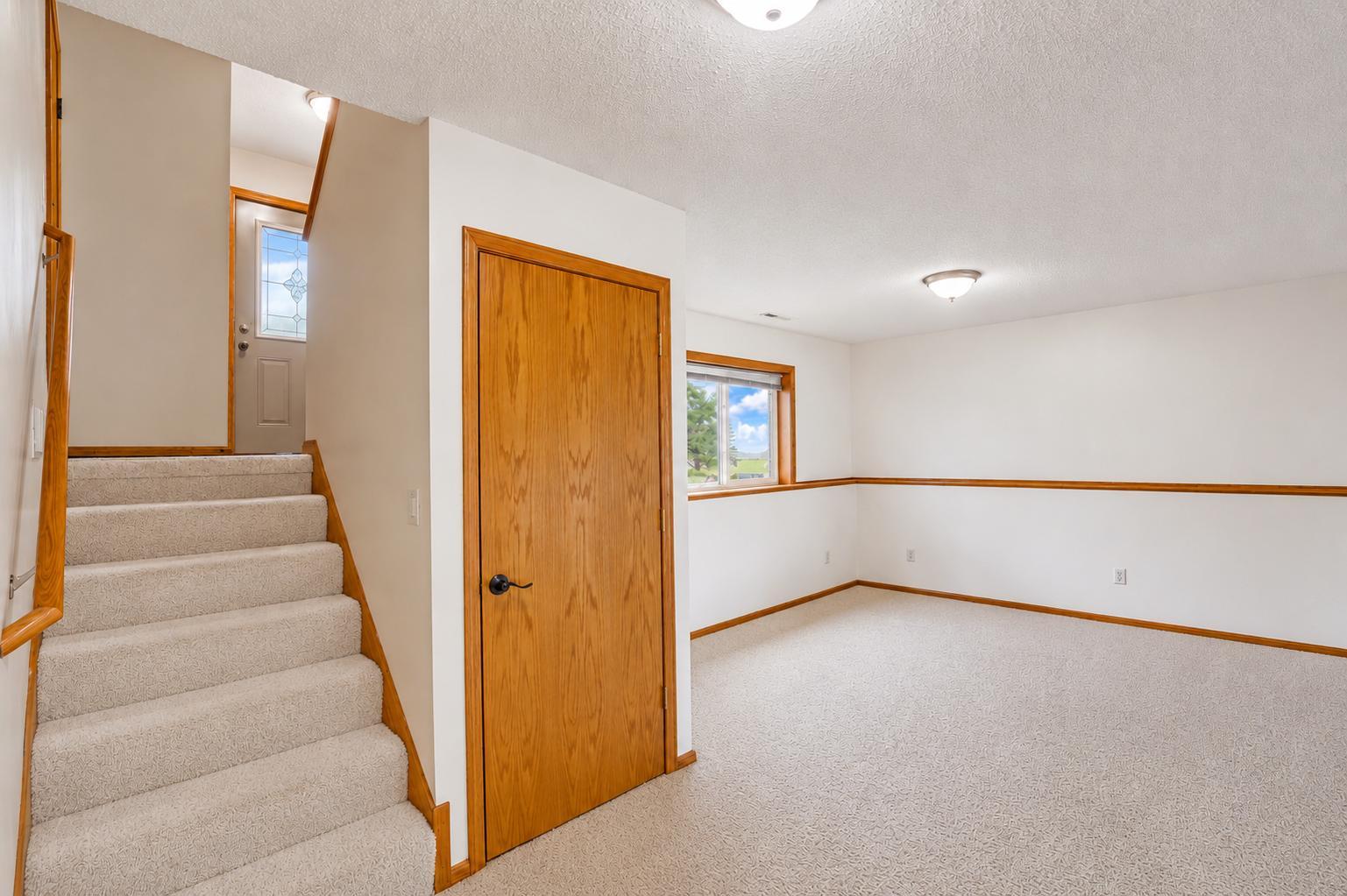 5312 Kingsbury Place Northwest Rochester, MN 55901 - Photo 34 of 41