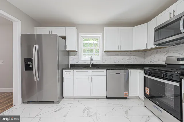 $299,900 | 252 West Park Drive, Bridgeton, NJ 08302