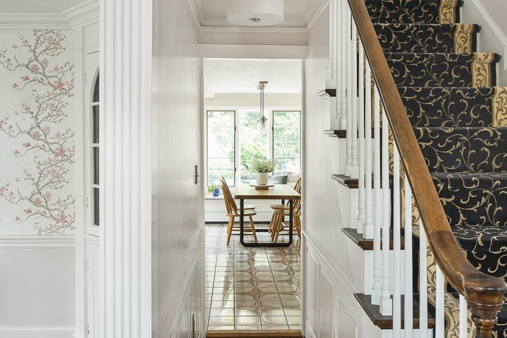 20 Stowell Road Winchester, MA 01890 - Photo 13 of 34 a dining room with window
