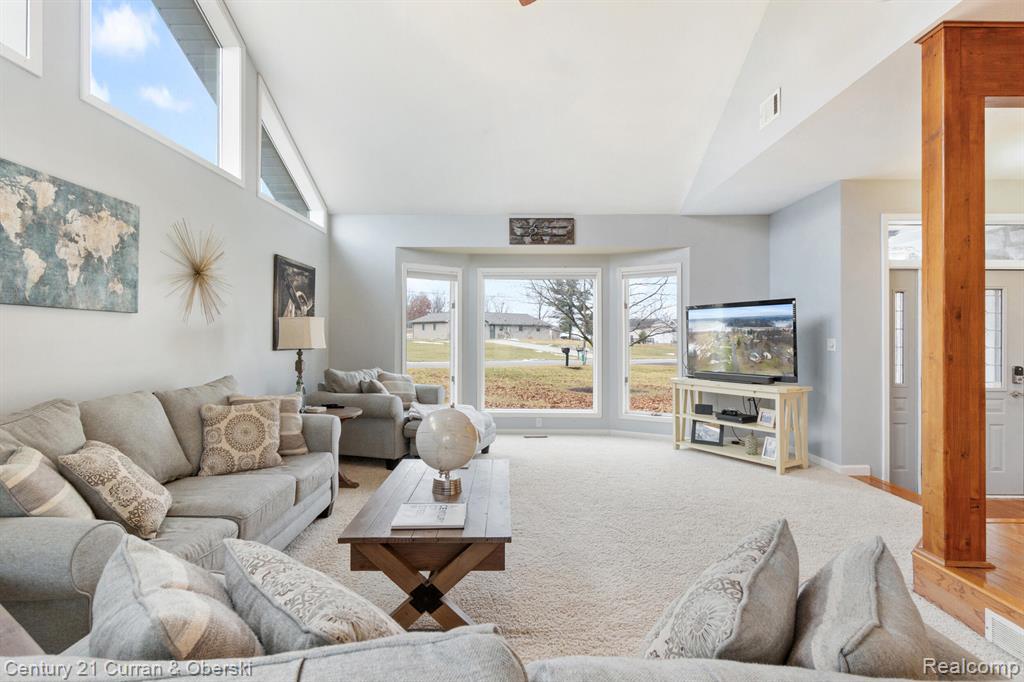 7151 Bayview Road Jackson, MI 49201 - Photo 8 of 41