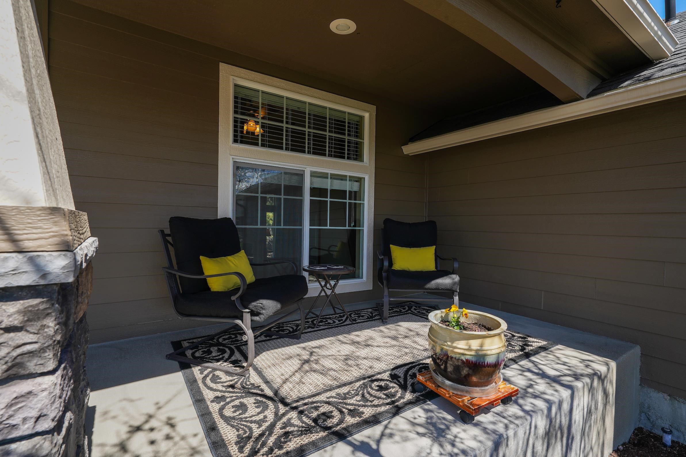 801 East Westcrest Road Colbert, WA 99005 - Photo 5 of 36