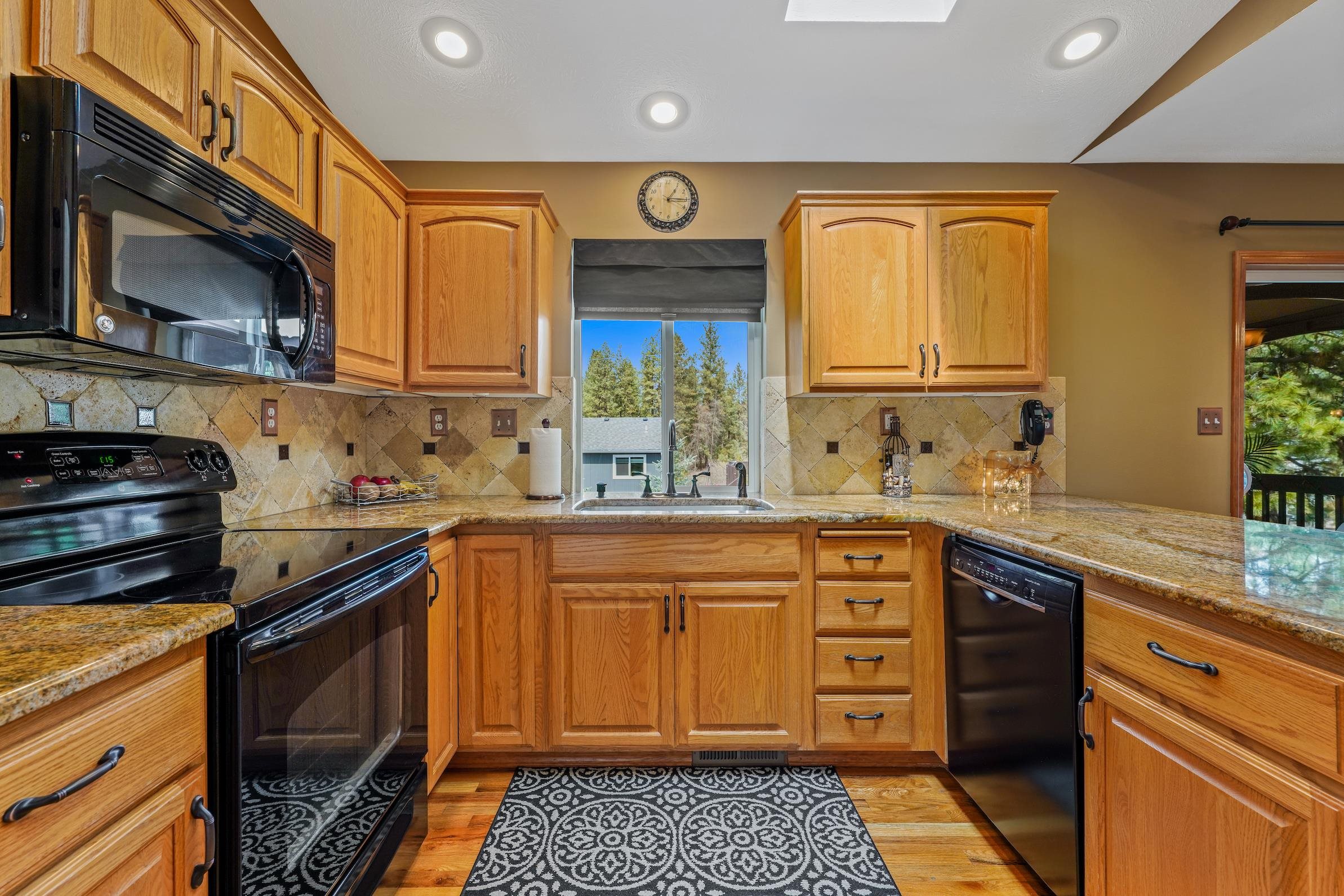 801 East Westcrest Road Colbert, WA 99005 - Photo 10 of 36