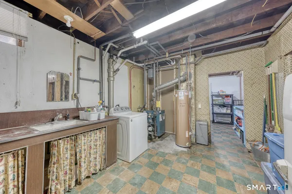 $449,000 | 17 Innsbruck Street, Milford, CT 06461