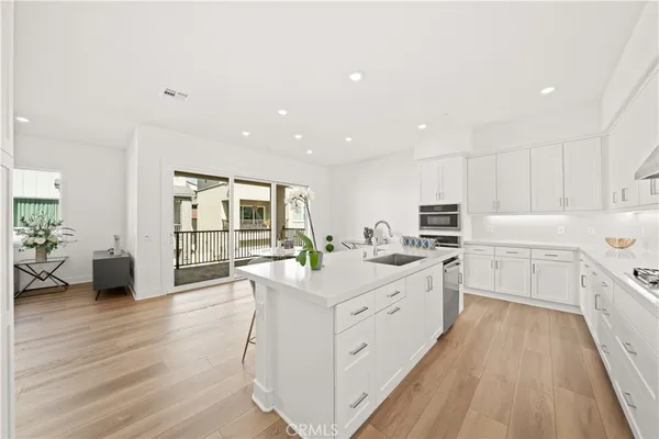 $5,300 | 121 Billings, Irvine, CA 92618