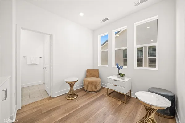 $5,300 | 121 Billings, Irvine, CA 92618