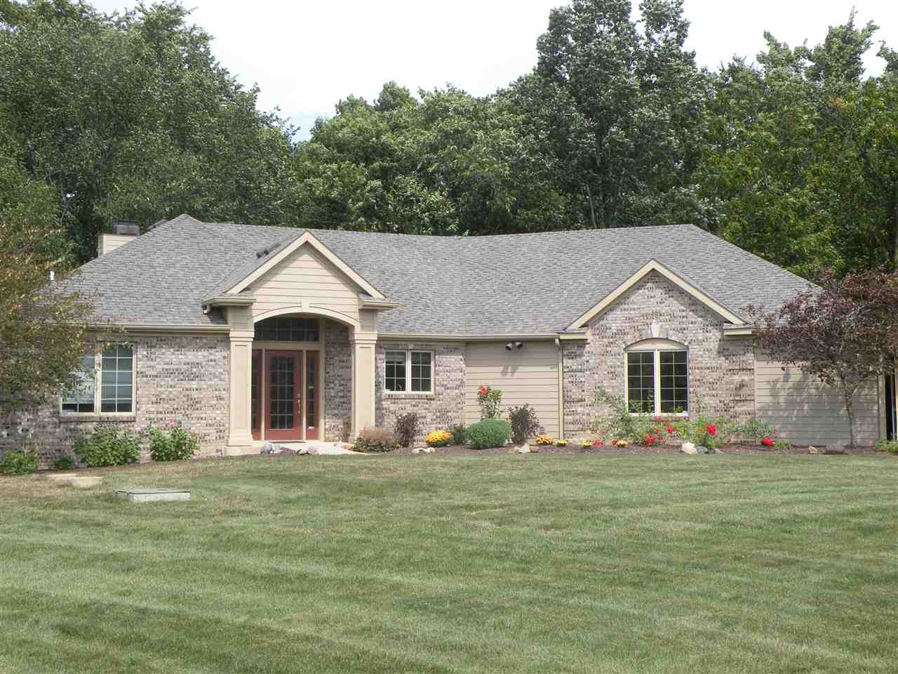 14101 Puff Road Fort Wayne, IN 46845 - Photo 1 of 23