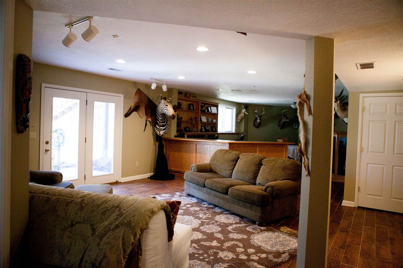 14101 Puff Road Fort Wayne, IN 46845 - Photo 11 of 23