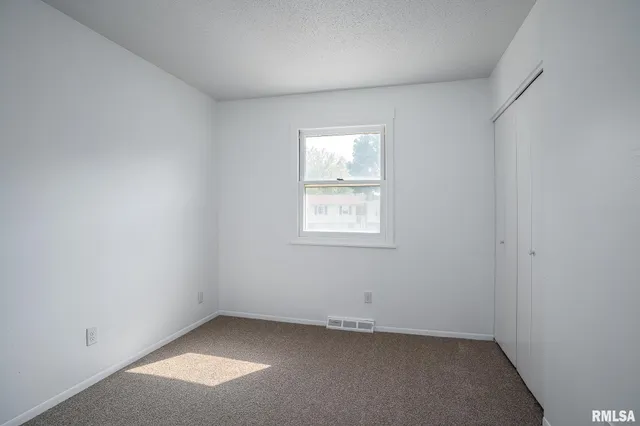 $2,195 | 2530 St Johns Court, Bettendorf, IA 52722