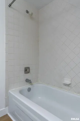 $2,195 | 2530 St Johns Court, Bettendorf, IA 52722