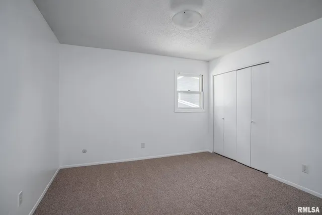 $2,195 | 2530 St Johns Court, Bettendorf, IA 52722