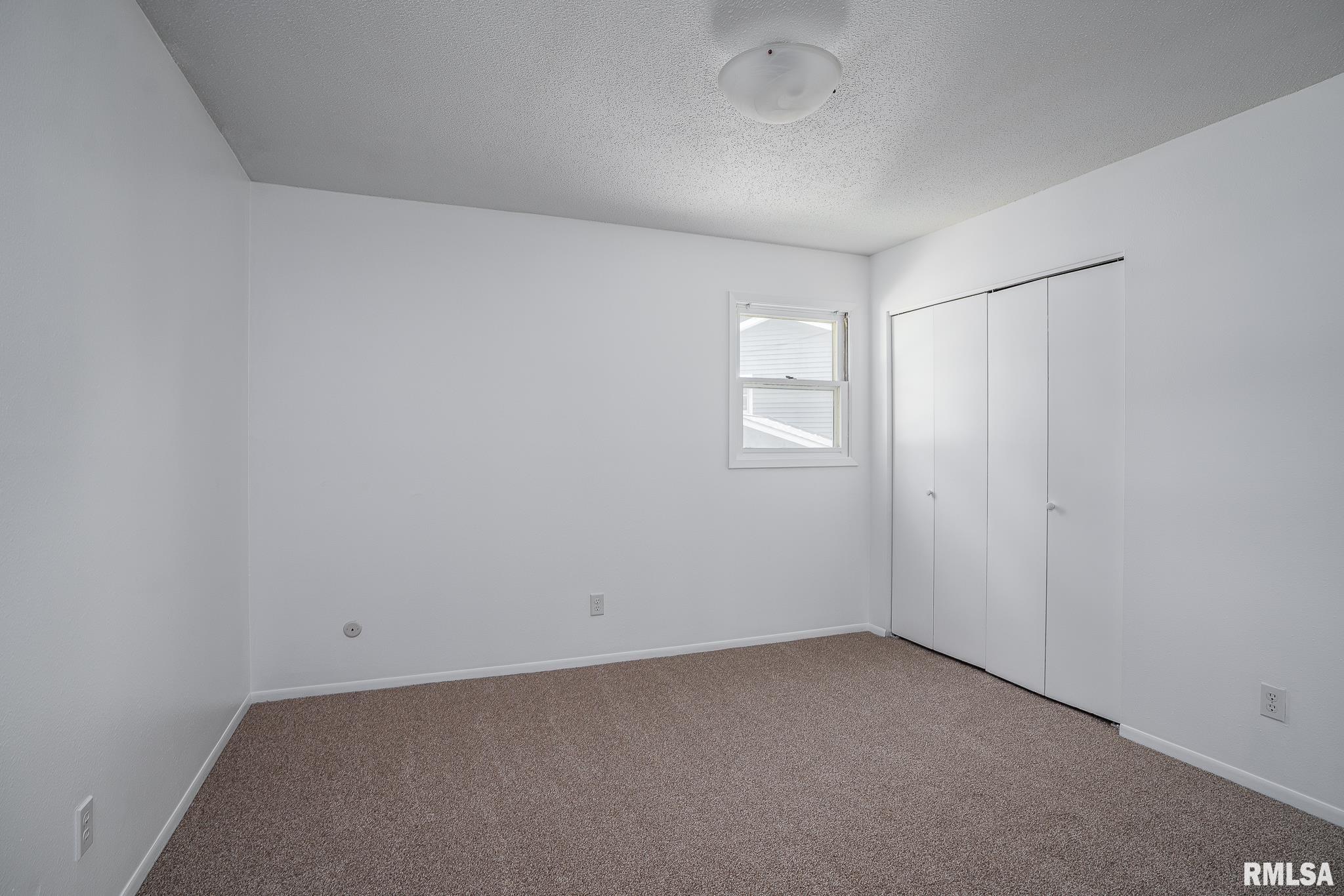 2530 St Johns Court Bettendorf, IA 52722 - Photo 16 of 22