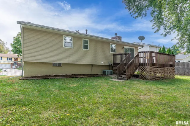 $2,195 | 2530 St Johns Court, Bettendorf, IA 52722