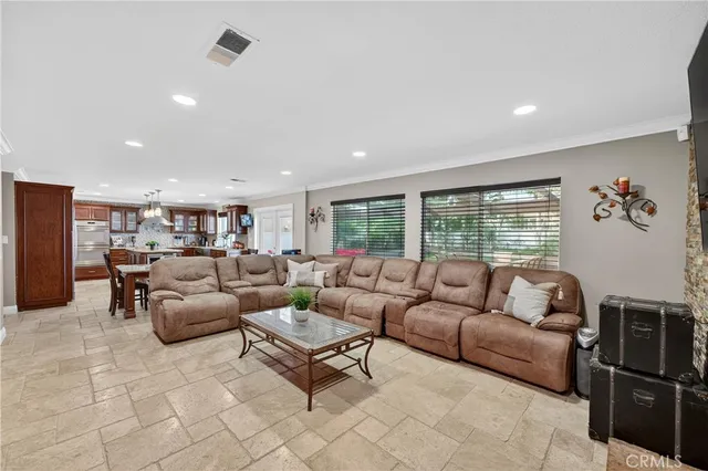 $2,348,000 | 10 Calais, Irvine, CA 92602