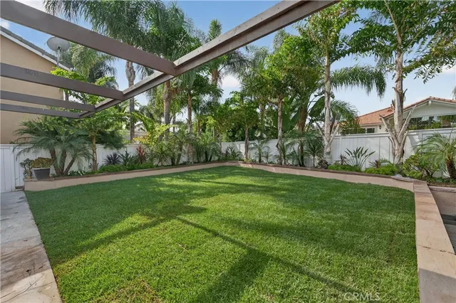 $2,348,000 | 10 Calais, Irvine, CA 92602