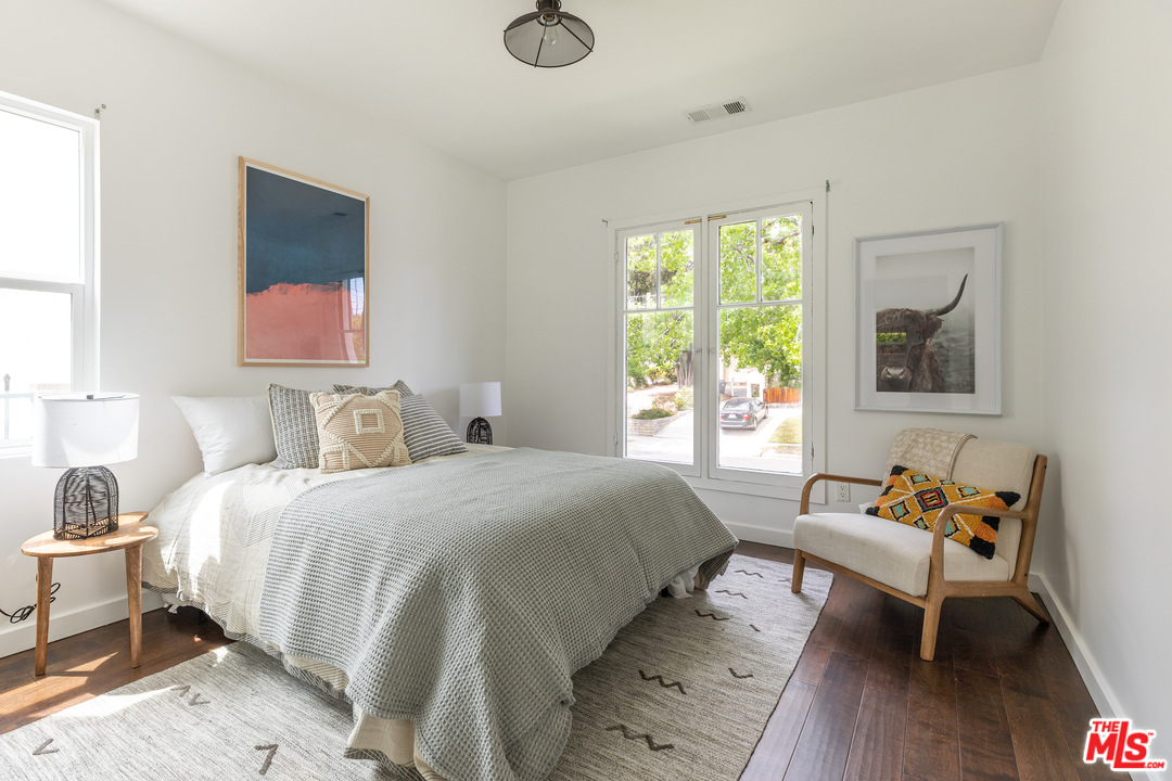 4870 Stratford Road Los Angeles, CA 90042 - Photo 17 of 30