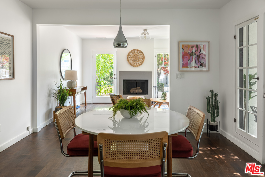 4870 Stratford Road Los Angeles, CA 90042 - Photo 6 of 30