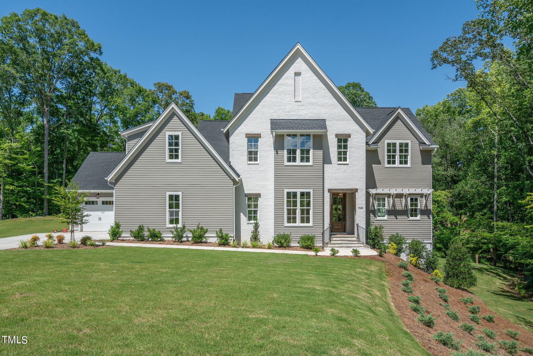 7124 Camp Side Court Raleigh, NC 27613 - Photo 2 of 50 1-web-or-mls-7124-camp-side-052
