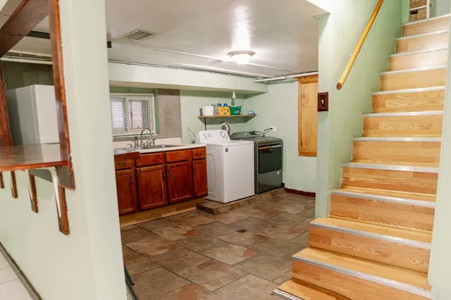 a view of entryway and hall