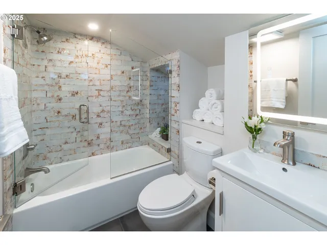 $1,050,000 | 60486 Seventh Mountain Drive, Bend, OR 97702