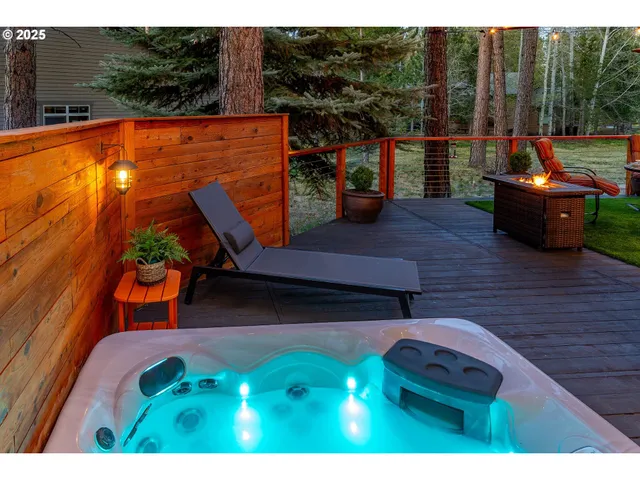 $1,050,000 | 60486 Seventh Mountain Drive, Bend, OR 97702