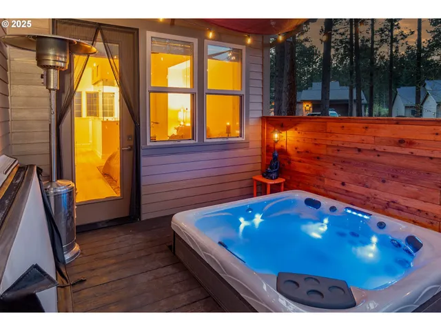 $1,050,000 | 60486 Seventh Mountain Drive, Bend, OR 97702