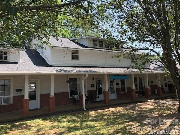 $995 | 384 Washington Street, Unit 3, Cramerton, NC 28032