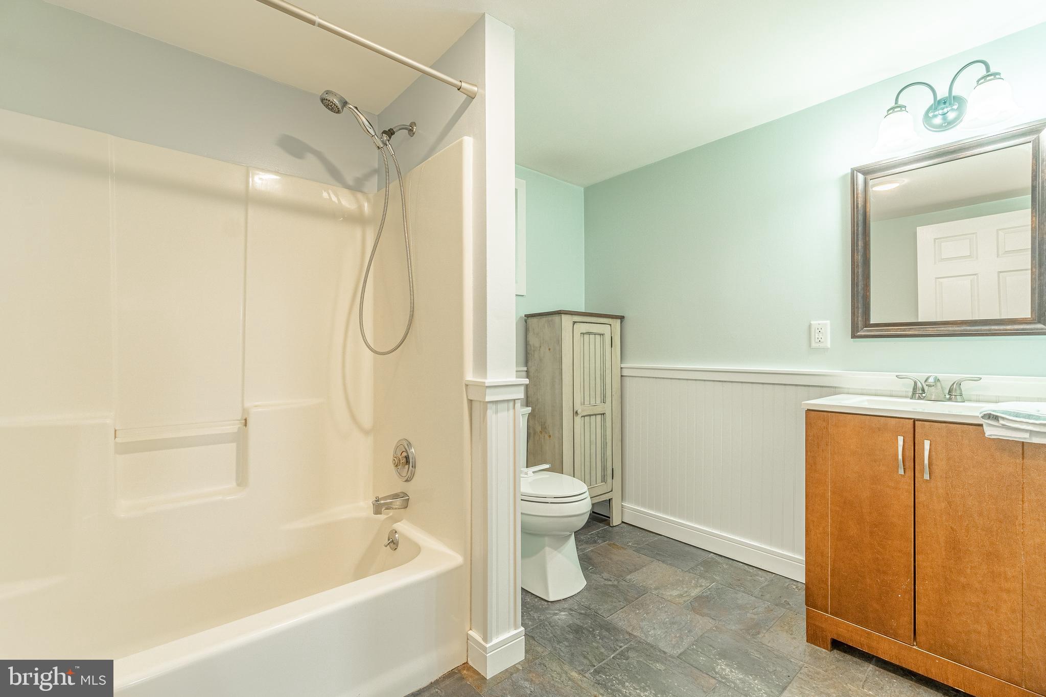 147 Barren Road Media, PA 19063 - Photo 17 of 29 Main Level Full Hall Bath