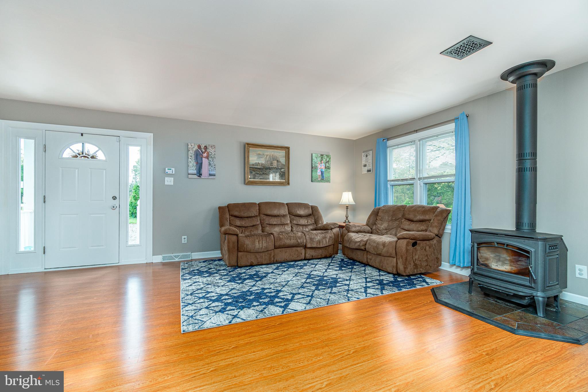 147 Barren Road Media, PA 19063 - Photo 4 of 29 Main level side entrance to family Room