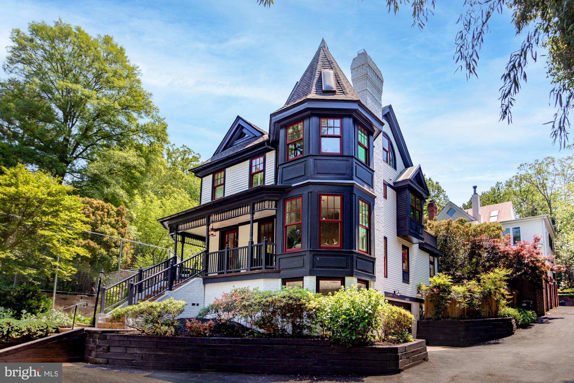 2726 1/2 Chain Bridge Road Northwest Washington, DC 20016 - Photo 2 of 76