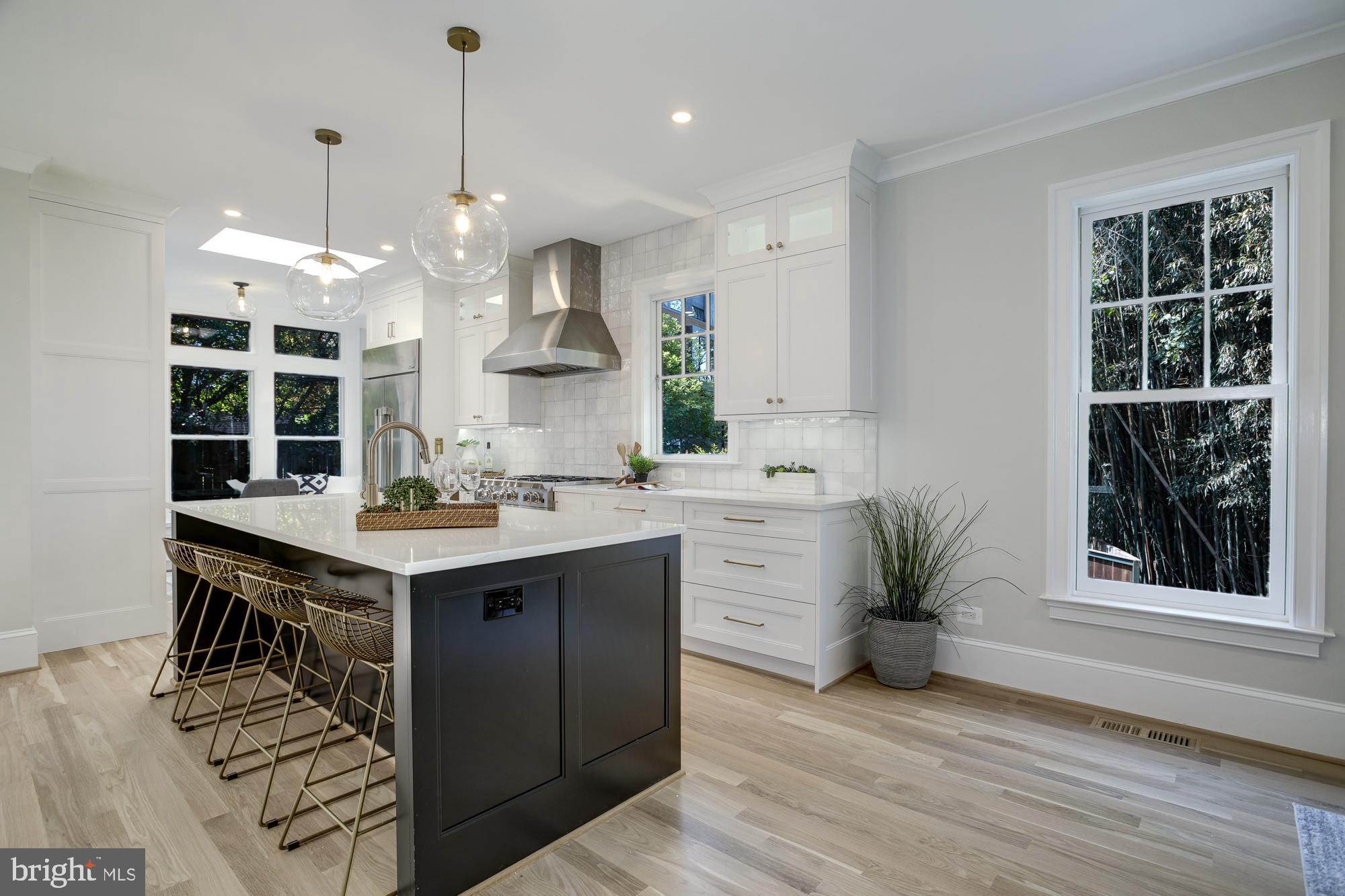 2726 1/2 Chain Bridge Road Northwest Washington, DC 20016 - Photo 17 of 76