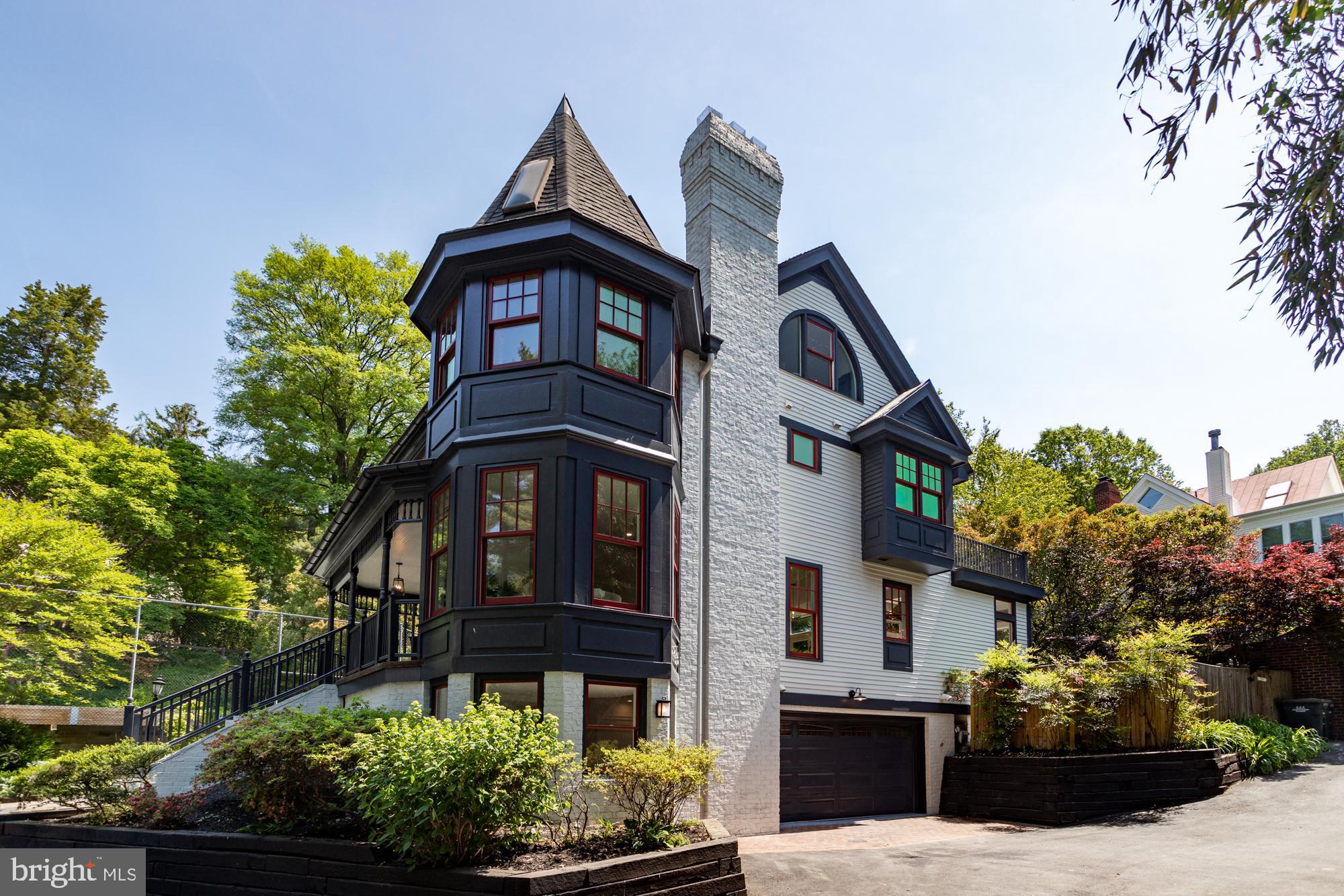 2726 1/2 Chain Bridge Road Northwest Washington, DC 20016 - Photo 3 of 76