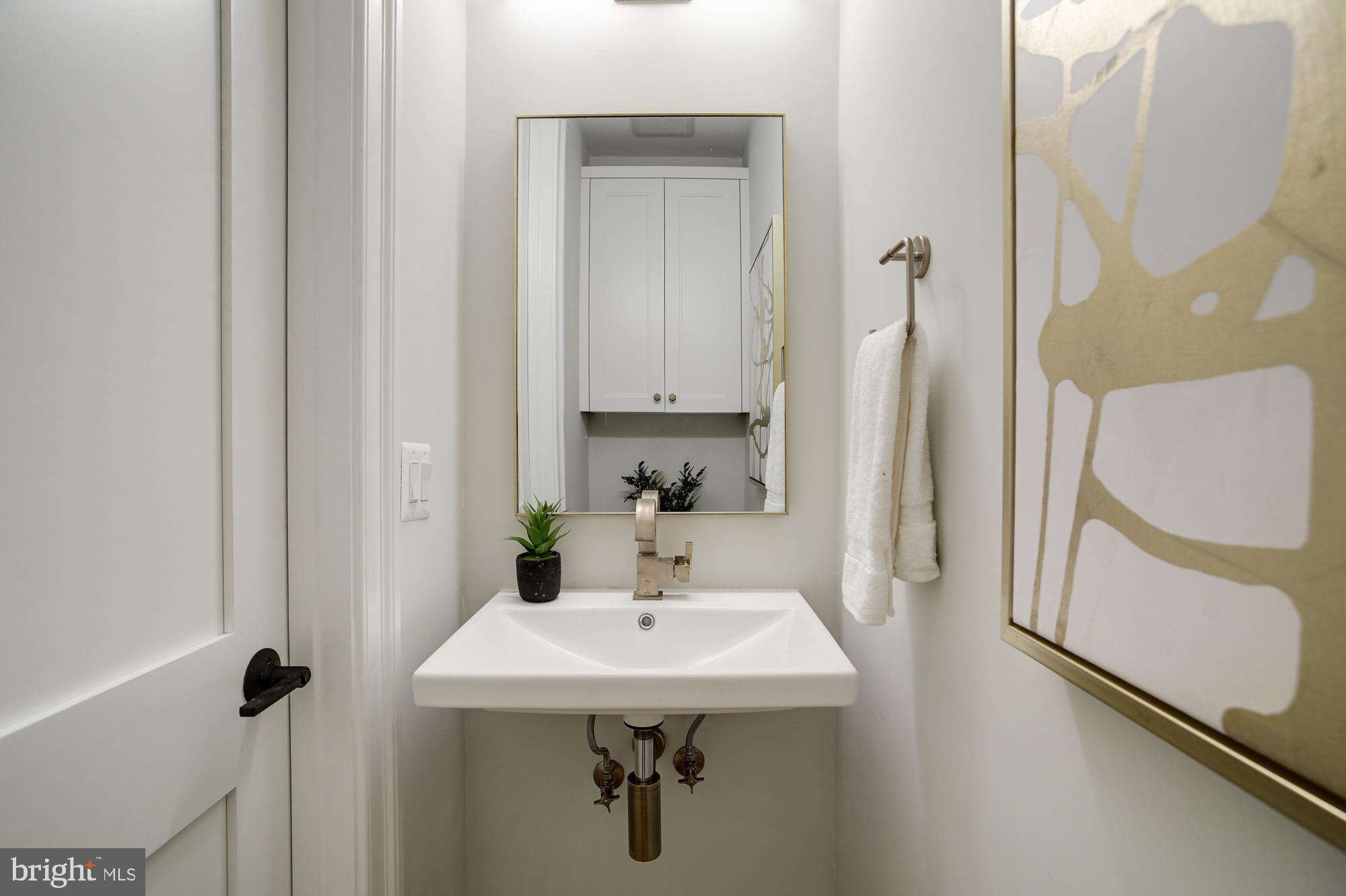 2726 1/2 Chain Bridge Road Northwest Washington, DC 20016 - Photo 28 of 76