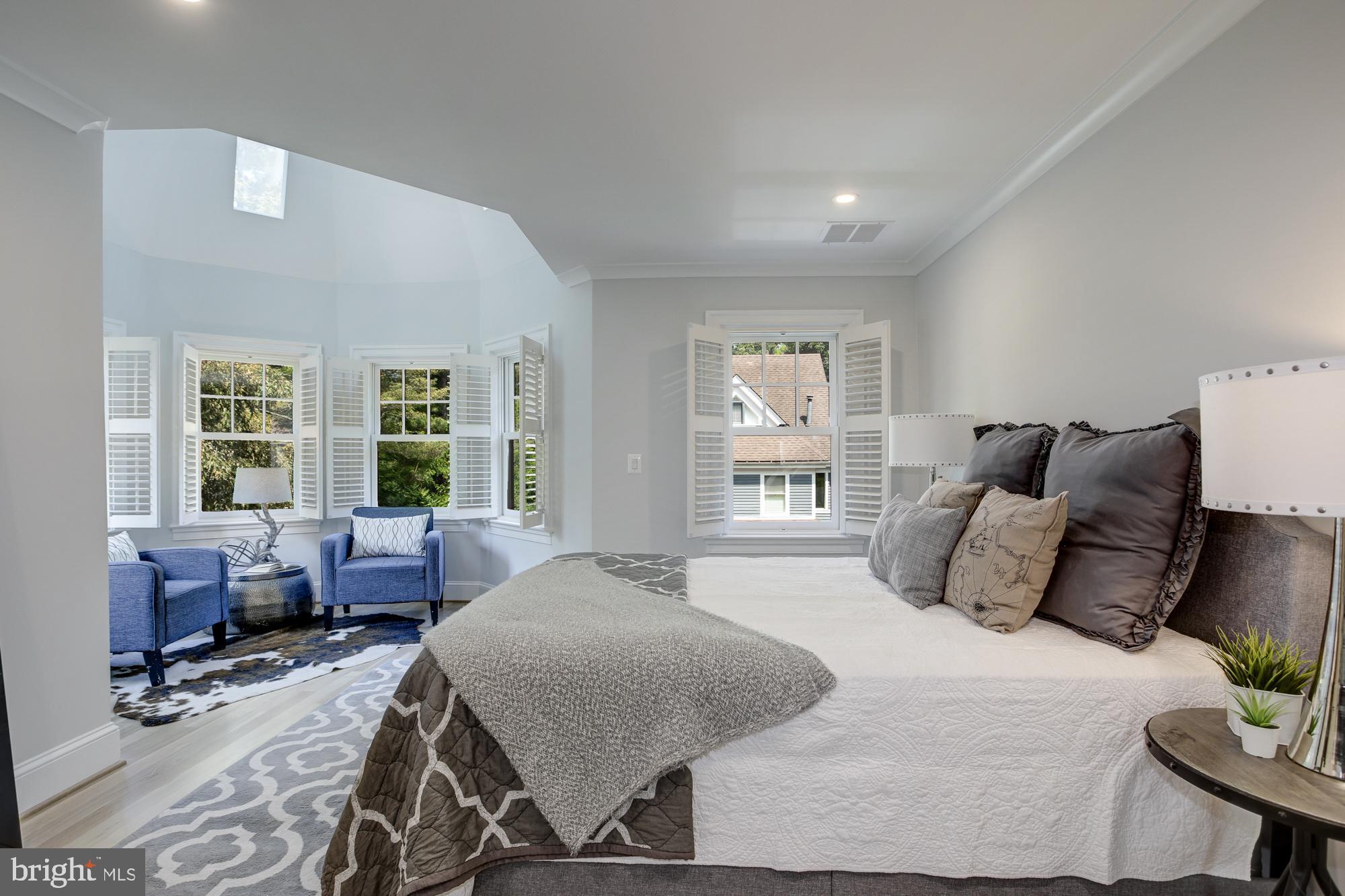 2726 1/2 Chain Bridge Road Northwest Washington, DC 20016 - Photo 30 of 76