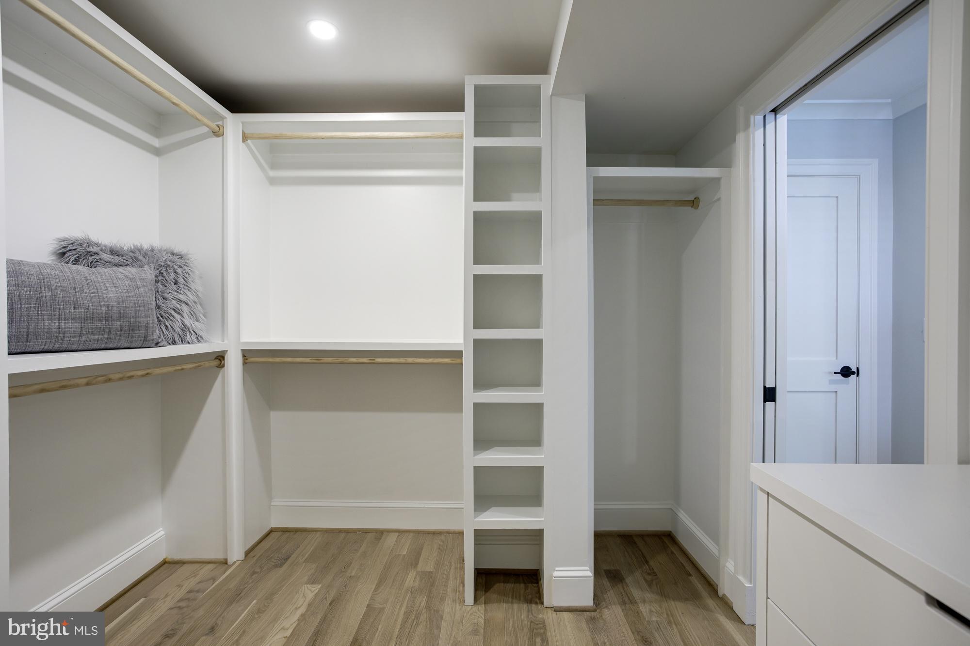 2726 1/2 Chain Bridge Road Northwest Washington, DC 20016 - Photo 37 of 76