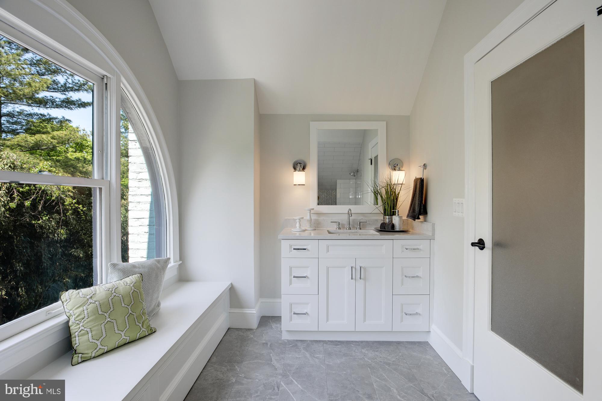 2726 1/2 Chain Bridge Road Northwest Washington, DC 20016 - Photo 54 of 76