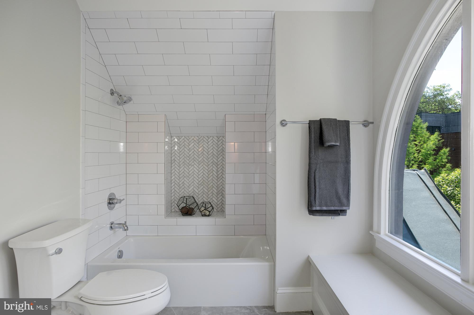 2726 1/2 Chain Bridge Road Northwest Washington, DC 20016 - Photo 55 of 76